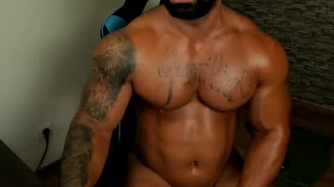 Snapshot of jaxonhunk chatting on 07/16/26, 12:38 JaxonHunk online show from 07/16/26, 12:38