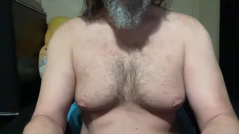 Snapshot of jaxsontuber chatting on 10/15/25, 10:59 Jaxson online show from 10/15/25, 10:59