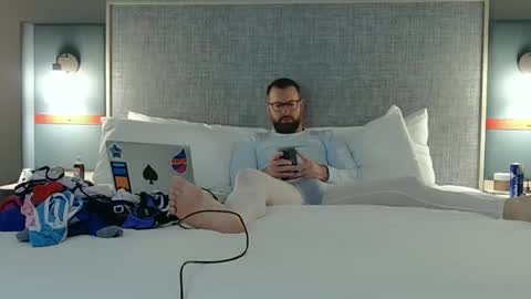 Snapshot of jaxxxspade chatting on 12/02/24, 01:25 Jaxxx Spade online show from 12/02/24, 01:25