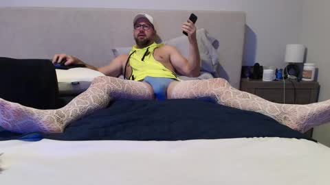 Snapshot of jaxxxspade chatting on 10/15/25, 05:40 Jaxxx Spade online show from 10/15/25, 05:40