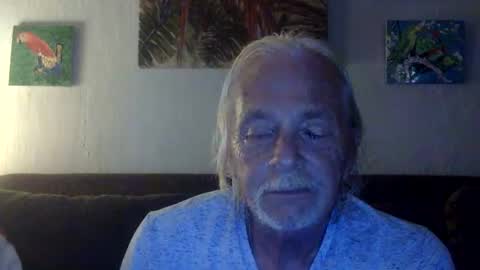 Snapshot of jay_jay1475 chatting on 06/06/26, 02:33 jay-jay1475 online show from 06/06/26, 02:33