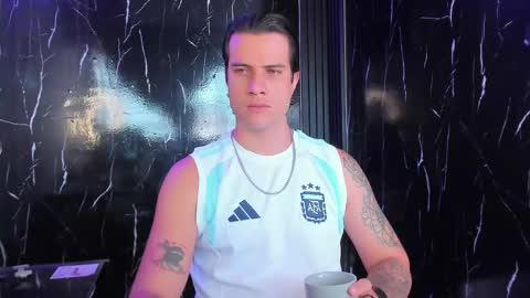 Snapshot of jayalvarrez_ chatting on 05/25/26, 01:06 Jay Alvarrez online show from 05/25/26, 01:06