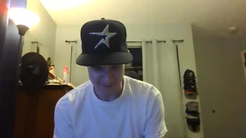 Snapshot of jaybrik92 chatting on 05/25/26, 01:44 Jlio Delgauto online show from 05/25/26, 01:44