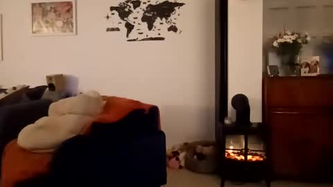 Snapshot of jaycat73 chatting on 02/20/25, 11:10 jaycat73 online show from 02/20/25, 11:10