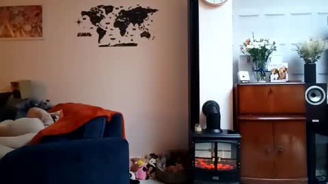 Snapshot of jaycat73 chatting on 02/21/25, 07:45 jaycat73 online show from 02/21/25, 07:45