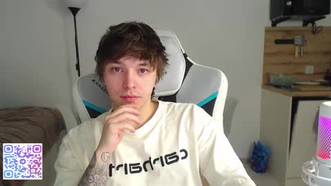 Jayce online show from 12/16/25, 03:22