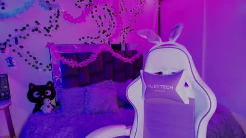 Snapshot of jayden_cournikovaa chatting on 02/12/25, 12:05 Jayen online show from 02/12/25, 12:05