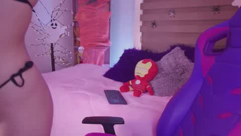 Snapshot of jayden_cournikovaa chatting on 10/22/25, 07:13 Jayen online show from 10/22/25, 07:13