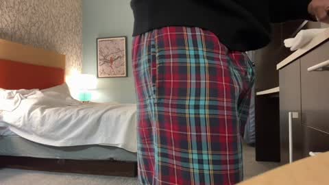 J online show from 04/09/26, 11:15