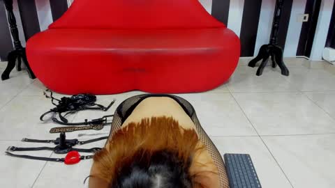 Snapshot of jaylen_bdsm chatting on 01/17/25, 03:32 jaylen_bdsm online show from 01/17/25, 03:32