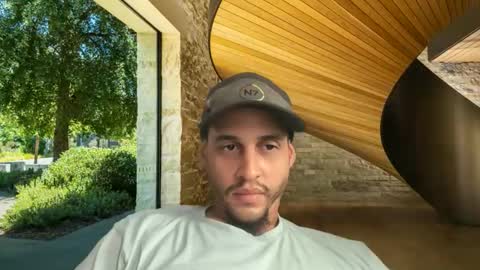 Jay online show from 11/27/25, 01:02