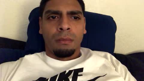 Snapshot of jaysofly89 chatting on 11/11/25, 01:33 Jayfly online show from 11/11/25, 01:33