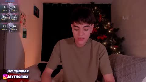 Snapshot of jaythomax chatting on 12/14/24, 01:39 jaythomax online show from 12/14/24, 01:39