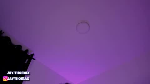 Snapshot of jaythomax chatting on 12/23/24, 08:55 jaythomax online show from 12/23/24, 08:55