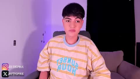 Snapshot of jaythomax chatting on 09/29/25, 12:05 jaythomax online show from 09/29/25, 12:05