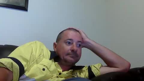 Snapshot of jaz1981 chatting on 01/06/25, 02:36 Jaz online show from 01/06/25, 02:36