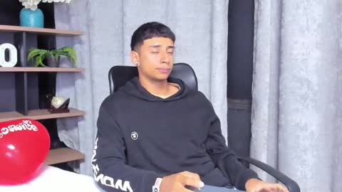 jaze_bradley online show from 02/24/25, 11:21