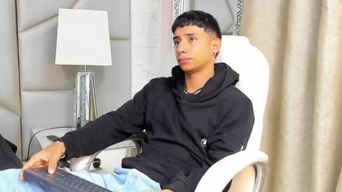 jaze_bradley online show from 03/03/25, 11:22