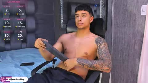 jaze_bradley online show from 10/17/25, 11:35