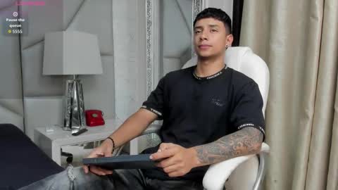 jaze_bradley online show from 11/04/25, 11:31