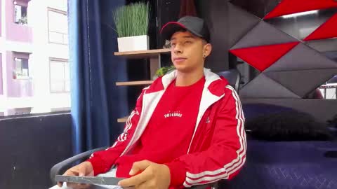 jaze_bradley online show from 11/21/25, 11:20