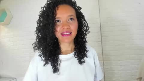 Snapshot of jazlin_ chatting on 04/30/26, 01:17 Jazlin online show from 04/30/26, 01:17