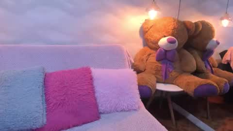 JAZLIN ANGELS online show from 09/28/25, 05:13