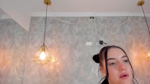 Snapshot of jazlin_angels chatting on 06/15/26, 04:58 JAZLIN ANGELS online show from 06/15/26, 04:58