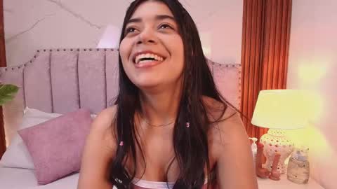 Jazmin online show from 10/15/25, 07:47