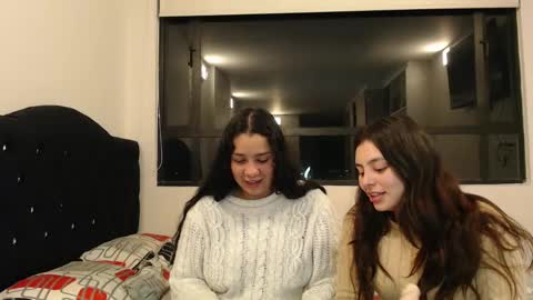 Jazmin and Scarlett online show from 02/01/25, 03:41