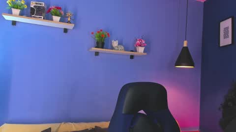 Jazmine Flower online show from 05/11/26, 05:13