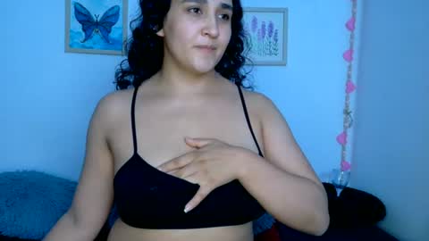 Snapshot of jazminepark chatting on 06/16/26, 10:56 JazminePark online show from 06/16/26, 10:56