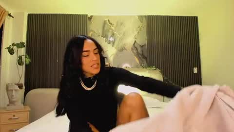 Snapshot of jazminrusso_ chatting on 07/01/26, 05:42 Jazminrusso online show from 07/01/26, 05:42