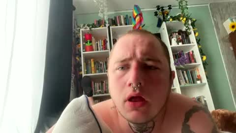 Snapshot of jazzyboypussylol chatting on 07/16/26, 01:55 mymomleftmesoilikeitinthe online show from 07/16/26, 01:55