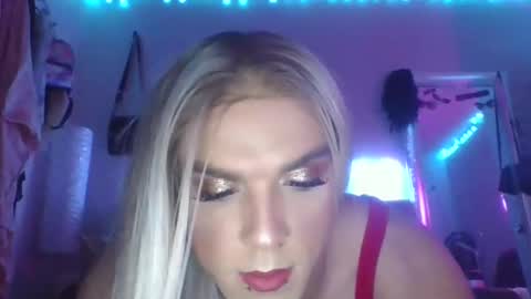 Snapshot of jazzydiamonds417 chatting on 10/31/25, 09:32 jazzydiamonds417 online show from 10/31/25, 09:32