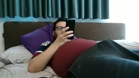 Snapshot of jbon23 chatting on 03/08/26, 09:13 Josbon23 online show from 03/08/26, 09:13