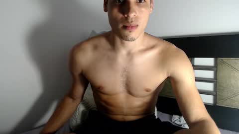 Lin online show from 12/01/25, 01:43