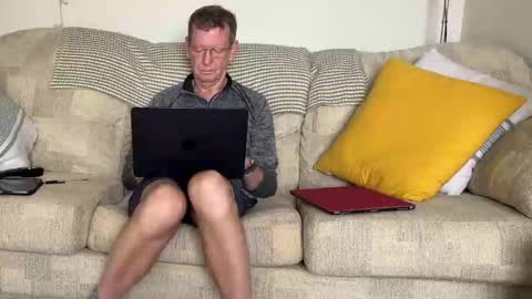 Jon online show from 12/04/24, 12:47