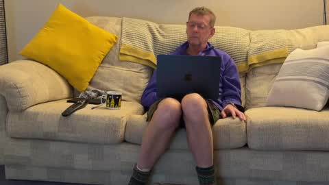 Jon online show from 12/17/24, 05:04