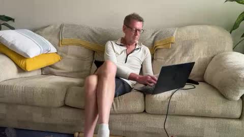 Jon online show from 09/27/25, 02:11