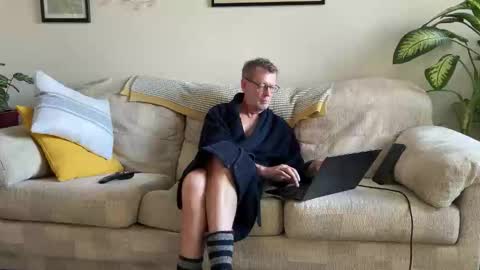 Jon online show from 11/20/25, 01:44