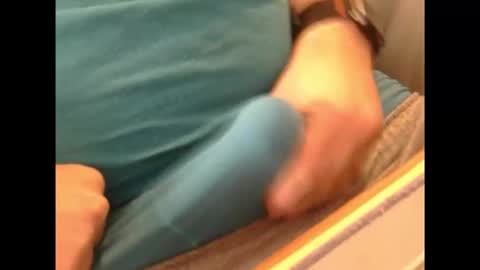 jcdogg11 online show from 10/23/25, 04:28