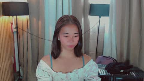 vivian online show from 07/12/26, 01:02