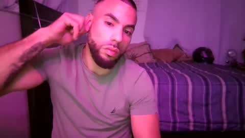 Snapshot of jcmax305 chatting on 03/09/25, 06:39 JcMax305 online show from 03/09/25, 06:39