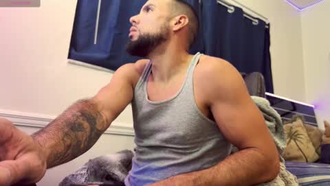 Snapshot of jcmax305 chatting on 09/12/25, 08:09 JcMax305 online show from 09/12/25, 08:09