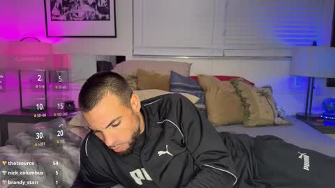 Snapshot of jcmax305 chatting on 11/11/25, 02:55 JcMax305 online show from 11/11/25, 02:55