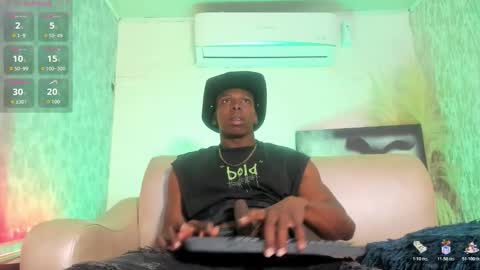 Snapshot of jd_thebaby chatting on 11/07/25, 01:33 jd thebaby online show from 11/07/25, 01:33