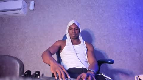 Snapshot of jd_thebaby chatting on 02/06/26, 02:20 jd thebaby online show from 02/06/26, 02:20