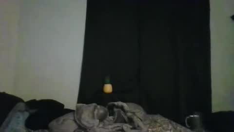 jdizle_1 online show from 11/18/25, 02:06