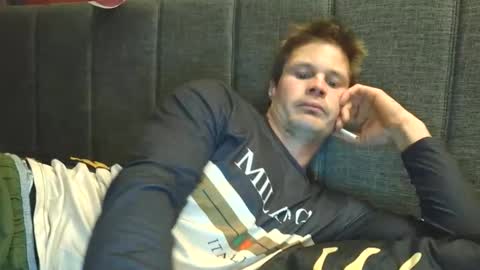 Snapshot of jdog00133 chatting on 11/07/25, 10:26 jdog00133 online show from 11/07/25, 10:26